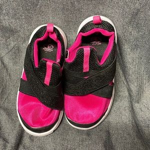 Excellent condition girl shoes!